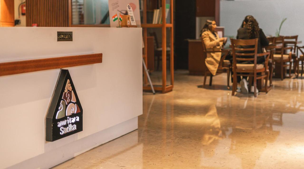 Amritara Sadka Amritsar Hotel Екстериор снимка