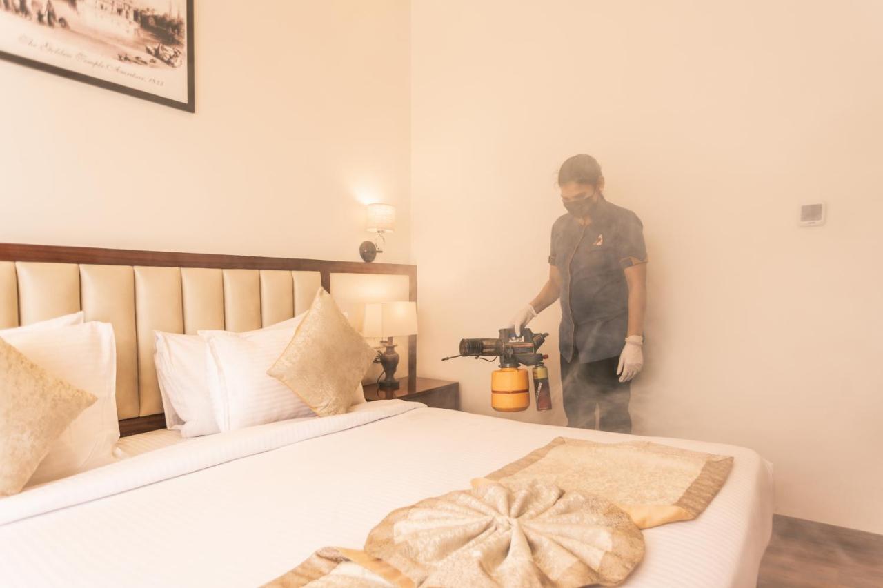 Amritara Sadka Amritsar Hotel Екстериор снимка