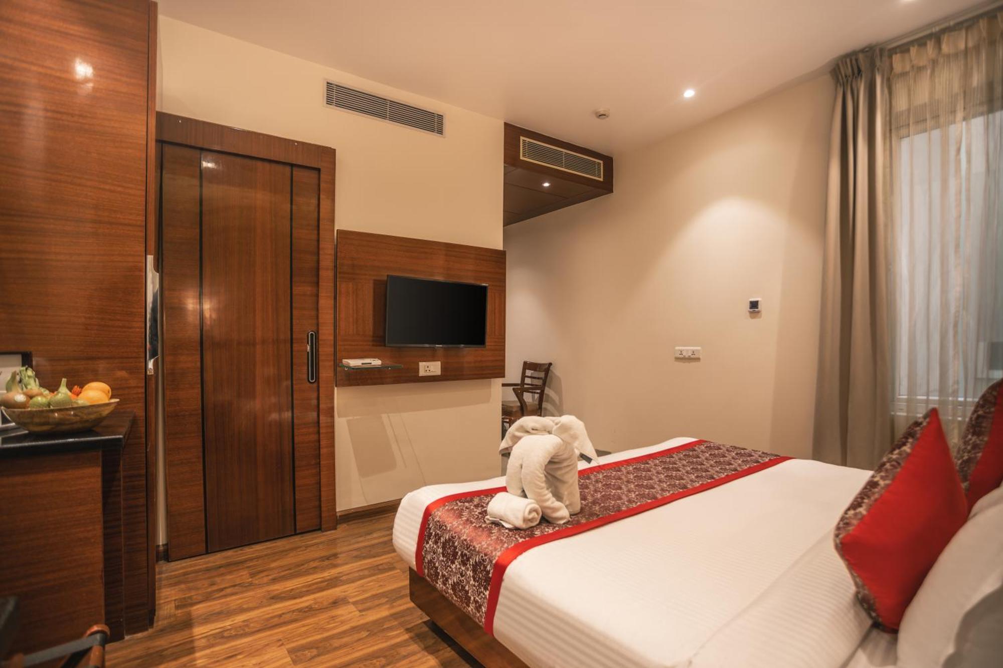 Amritara Sadka Amritsar Hotel Екстериор снимка