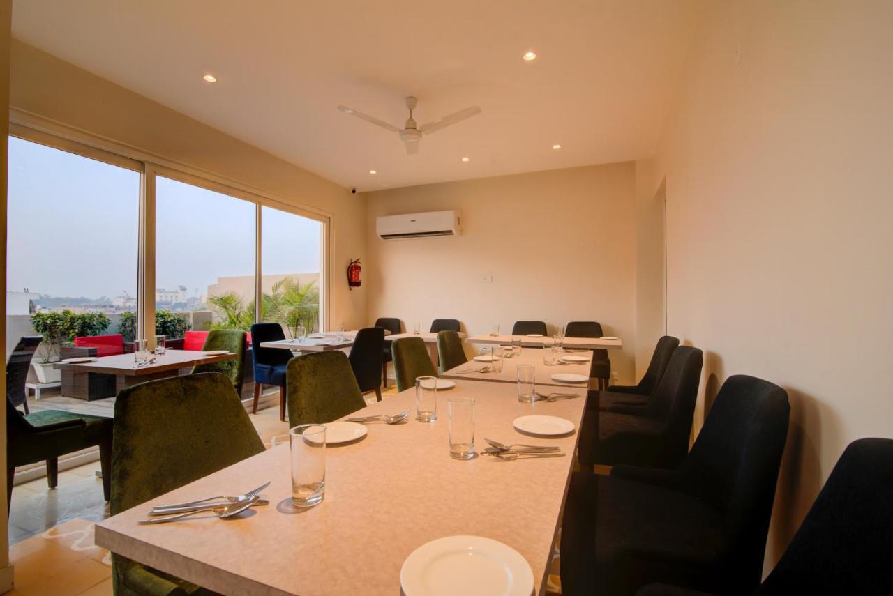 Amritara Sadka Amritsar Hotel Екстериор снимка