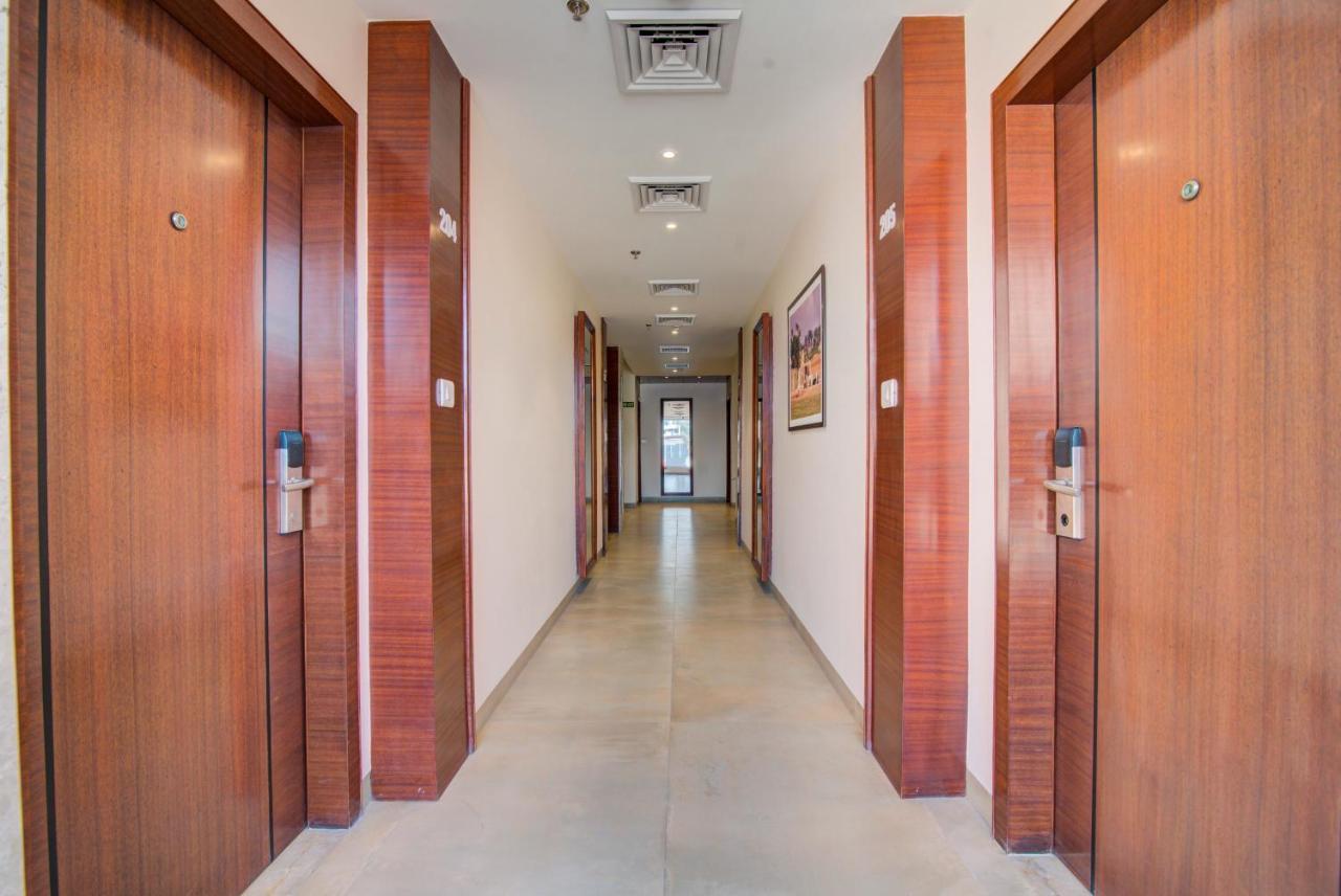 Amritara Sadka Amritsar Hotel Екстериор снимка